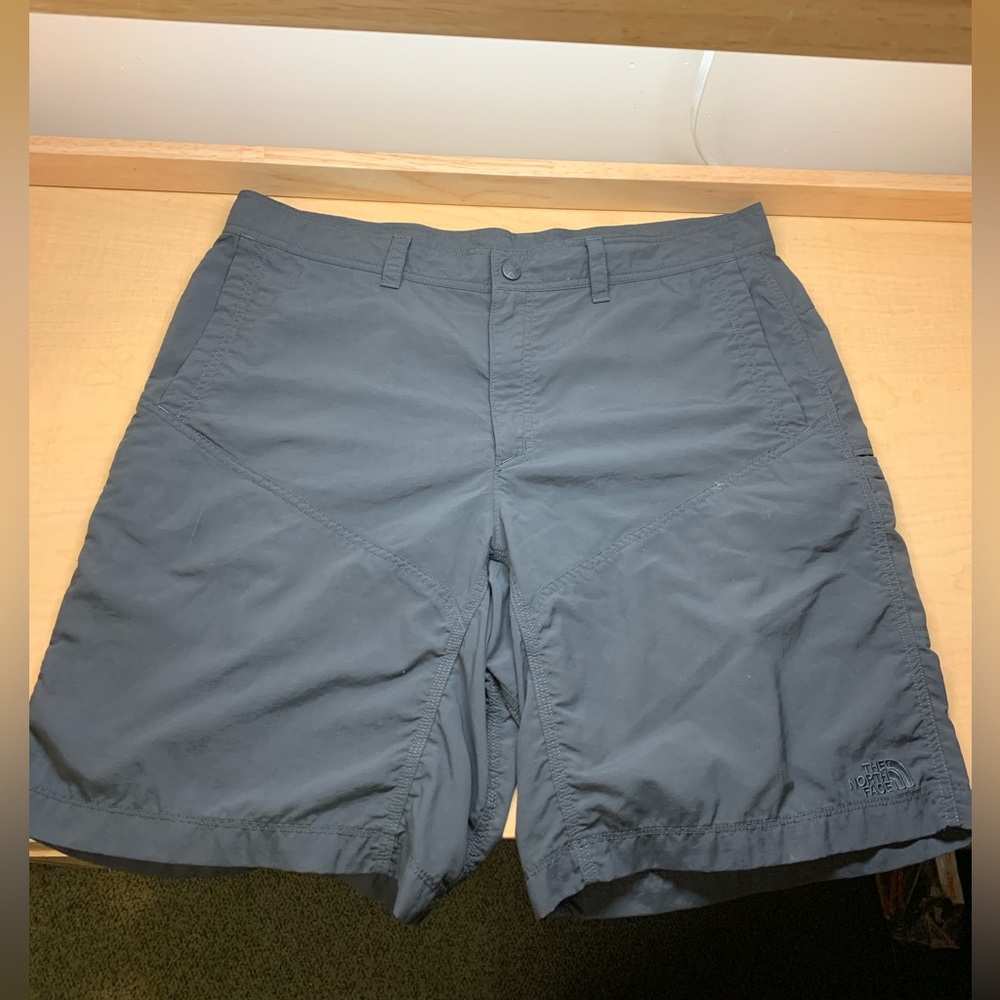 Mens North Face Lightweight Shorts zip pockets waist 40